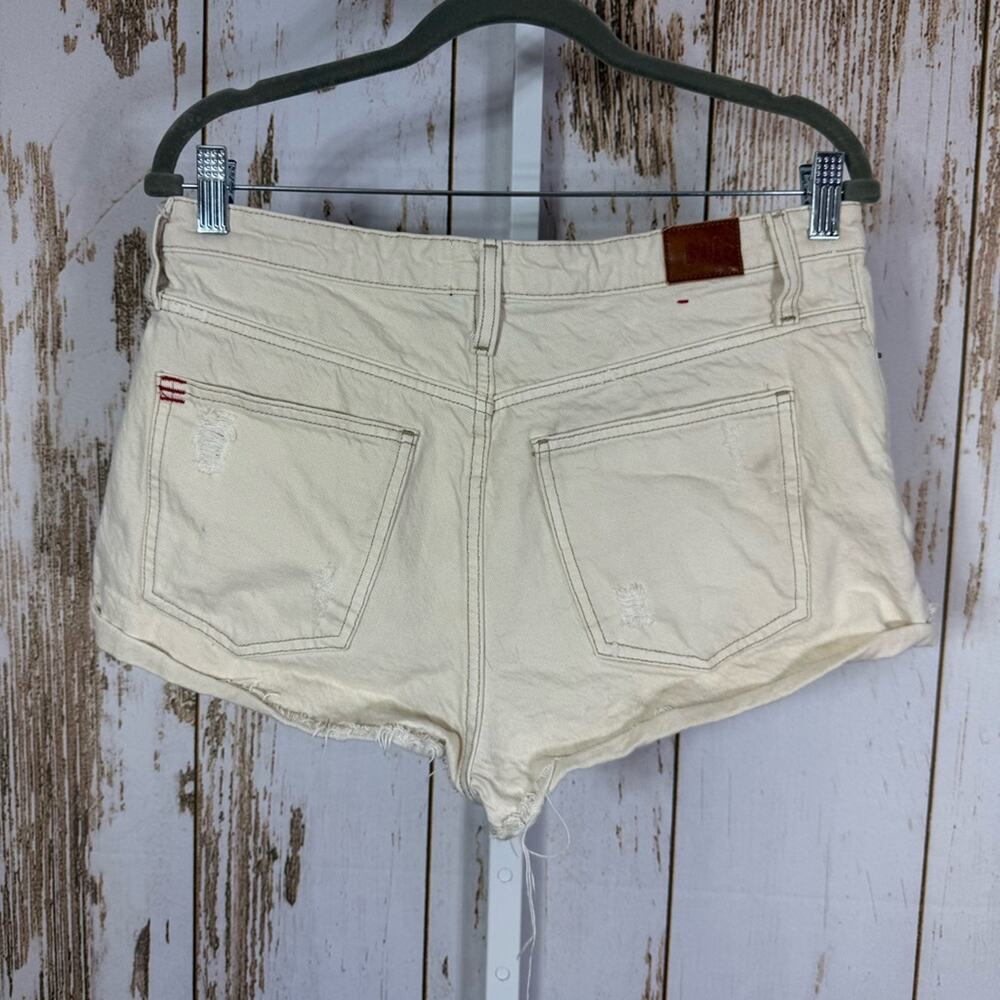BDG, Girlfriend High Rise, Off-White Distressed Jean Shorts. Size 29. - Picture 3 of 8